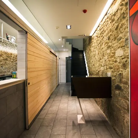 Otel Lois