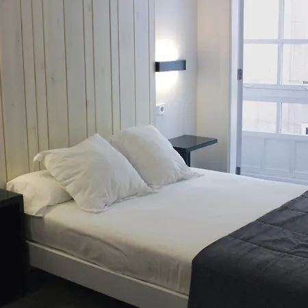 Ξενοδοχείο Lois