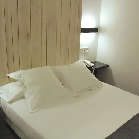 Lois Otel A Coruña