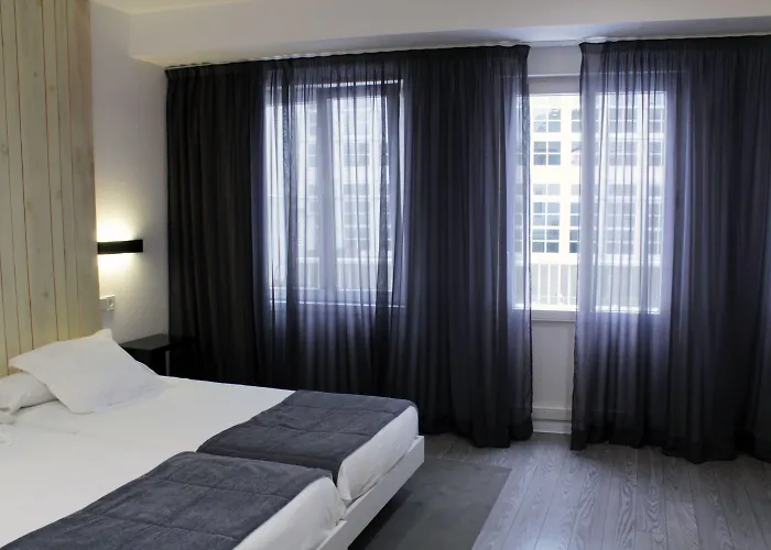 Hotel Lois 2*